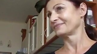 Shaky camera showing hot mom getting fucked